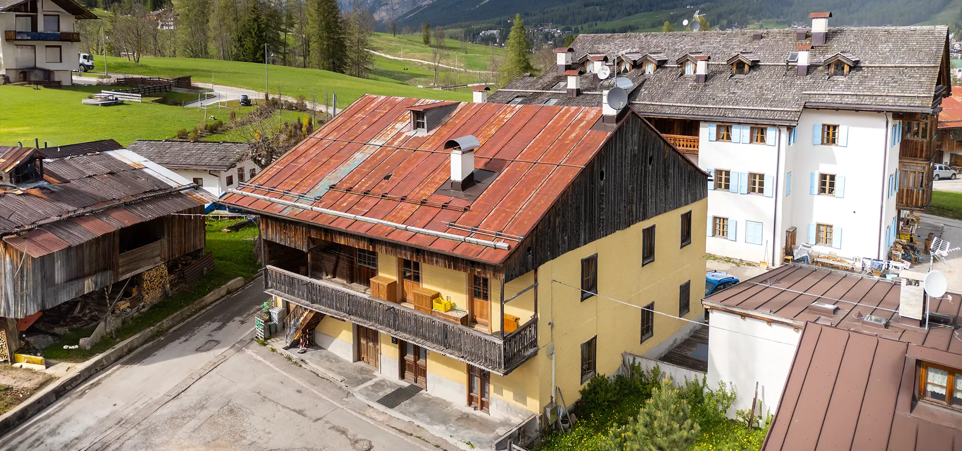 Vista esterna panoramica dell’appartamento in affitto a Mortisa, Cortina d’Ampezzo